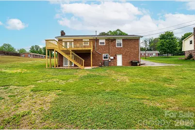 3231 25th Street NE, Hickory, NC 28601 - Photo 29