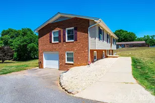 3231 25th St NE, Hickory, NC 28601 - Photo 3