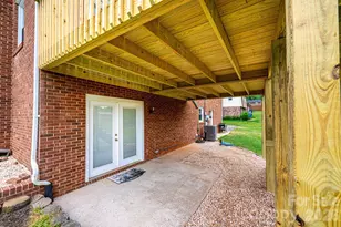 3231 25th St NE, Hickory, NC 28601 - Photo 33