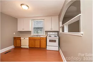 1725 8th Ave NE, Hickory, NC 28601 - Photo 13