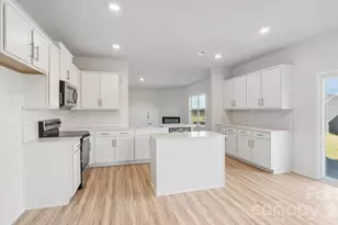 37 Salers Rd, Fletcher, NC 28732 - Photo 9