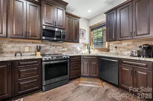 446 Green Meadows Dr, Todd, NC 28684 - Photo 11
