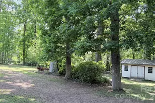 123 Castleton Ln, Hendersonville, NC 28791 - Photo 39