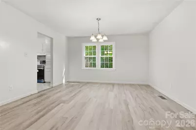 123 Castleton Lane, Hendersonville, NC 28791 - Photo 11