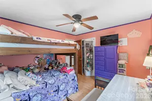 1000 Mountain View Church Rd, Zirconia, NC 28790 - Photo 15