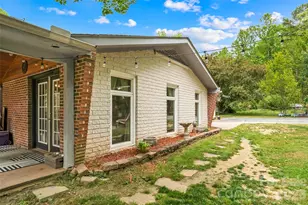 1000 Mountain View Church Rd, Zirconia, NC 28790 - Photo 31