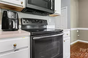 1515 Klompen Rd, Kernersville, NC 27284 - Photo 9