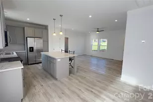 819 Wellwood Ave, Statesville, NC 28677 - Photo 7