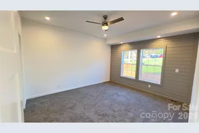 819 Wellwood Avenue, Statesville, NC 28677 - Photo 11