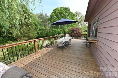86 King Arthurs Court, Hickory, NC 28601 - Photo 17