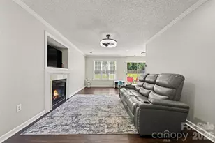 13403 Willow Falls Rd, Charlotte, NC 28215 - Photo 5