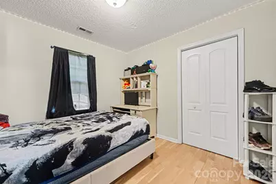 13403 Willow Falls Road, Charlotte, NC 28215 - Photo 17