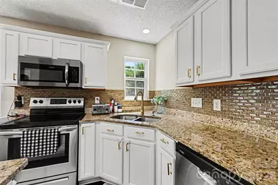13403 Willow Falls Road, Charlotte, NC 28215 - Photo 13
