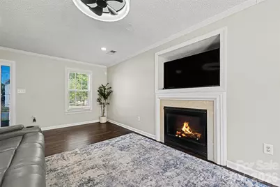 13403 Willow Falls Road, Charlotte, NC 28215 - Photo 7