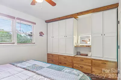 34 Lindsey Hill Lane, Zirconia, NC 28790 - Photo 33