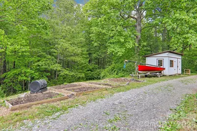 34 Lindsey Hill Lane, Zirconia, NC 28790 - Photo 35