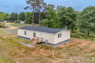 2932 23rd Ave NE, Hickory, NC 28601 - Photo 3