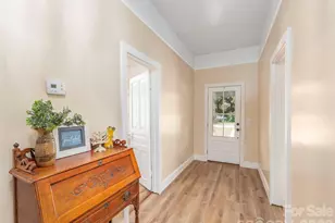 274 Charles St, Clyde, NC 28721 - Photo 5