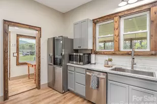 274 Charles St, Clyde, NC 28721 - Photo 11