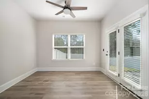 2507 Lynbridge Dr, Charlotte, NC 28226 - Photo 15