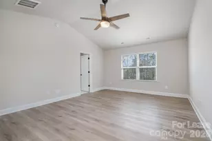 2507 Lynbridge Dr, Charlotte, NC 28226 - Photo 19