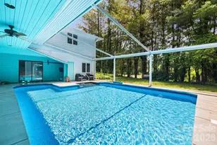 11 Beaumont Dr, Hendersonville, NC 28739 - Photo 5