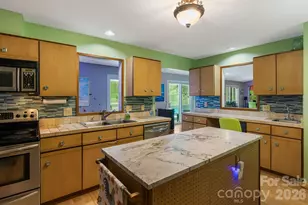 11 Beaumont Dr, Hendersonville, NC 28739 - Photo 7