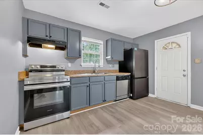2304 Juniper Drive, Charlotte, NC 28269 - Photo 7
