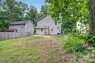 2304 Juniper Dr, Charlotte, NC 28269 - Photo 21