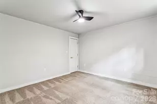 1014 N Mountain St, Cherryville, NC 28021 - Photo 15