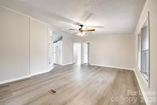 128 Summer Glen Dr, Gastonia, NC 28056 - Photo 5