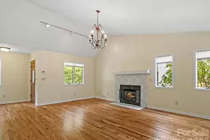 317 Robertson St, Burnsville, NC 28714 - Photo 7