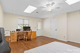 317 Robertson St, Burnsville, NC 28714 - Photo 39