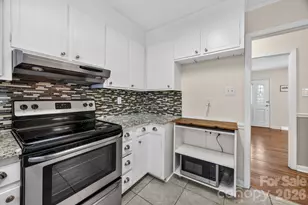 2713 Kilborne Dr, Charlotte, NC 28205 - Photo 11