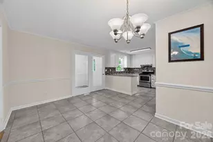 2713 Kilborne Dr, Charlotte, NC 28205 - Photo 7