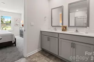 26 Caroline Vly Ln, Hendersonville, NC 28792 - Photo 9