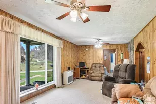 7530 Nc 208 Hwy, Marshall, NC 28753 - Photo 25