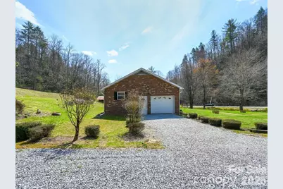 7530 Nc 208 Highway, Marshall, NC 28753 - Photo 31