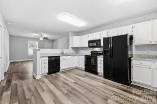 904 Hoke St, Kannapolis, NC 28081 - Photo 9