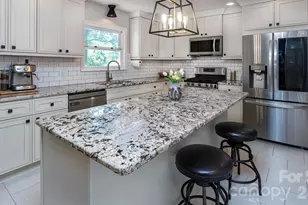 434 Blairmore Dr, Charlotte, NC 28211 - Photo 15