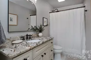 434 Blairmore Dr, Charlotte, NC 28211 - Photo 17