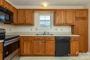 4805 Breakers Ln, Asheville, NC 28806 - Photo 5