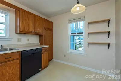 4805 Breakers Lane, Asheville, NC 28806 - Photo 7