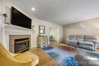 18 Tarragon Place, Flat Rock, NC 28731 - Photo 5