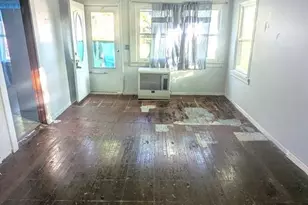 901 State St, Marion, NC 28752 - Photo 7