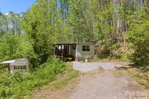 290 Hookers Gap Rd, Candler, NC 28715 - Photo 35