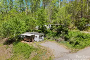 290 Hookers Gap Rd, Candler, NC 28715 - Photo 17