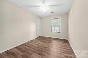 8521 Castle Pine Ct, Charlotte, NC 28226 - Photo 15