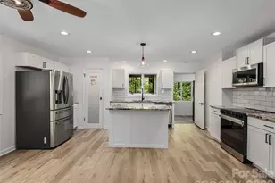 209 Ivy Hill Rd, Hendersonville, NC 28792 - Photo 9
