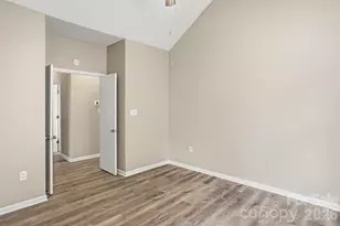 7200 Daerwood Pl, Charlotte, NC 28215 - Photo 21